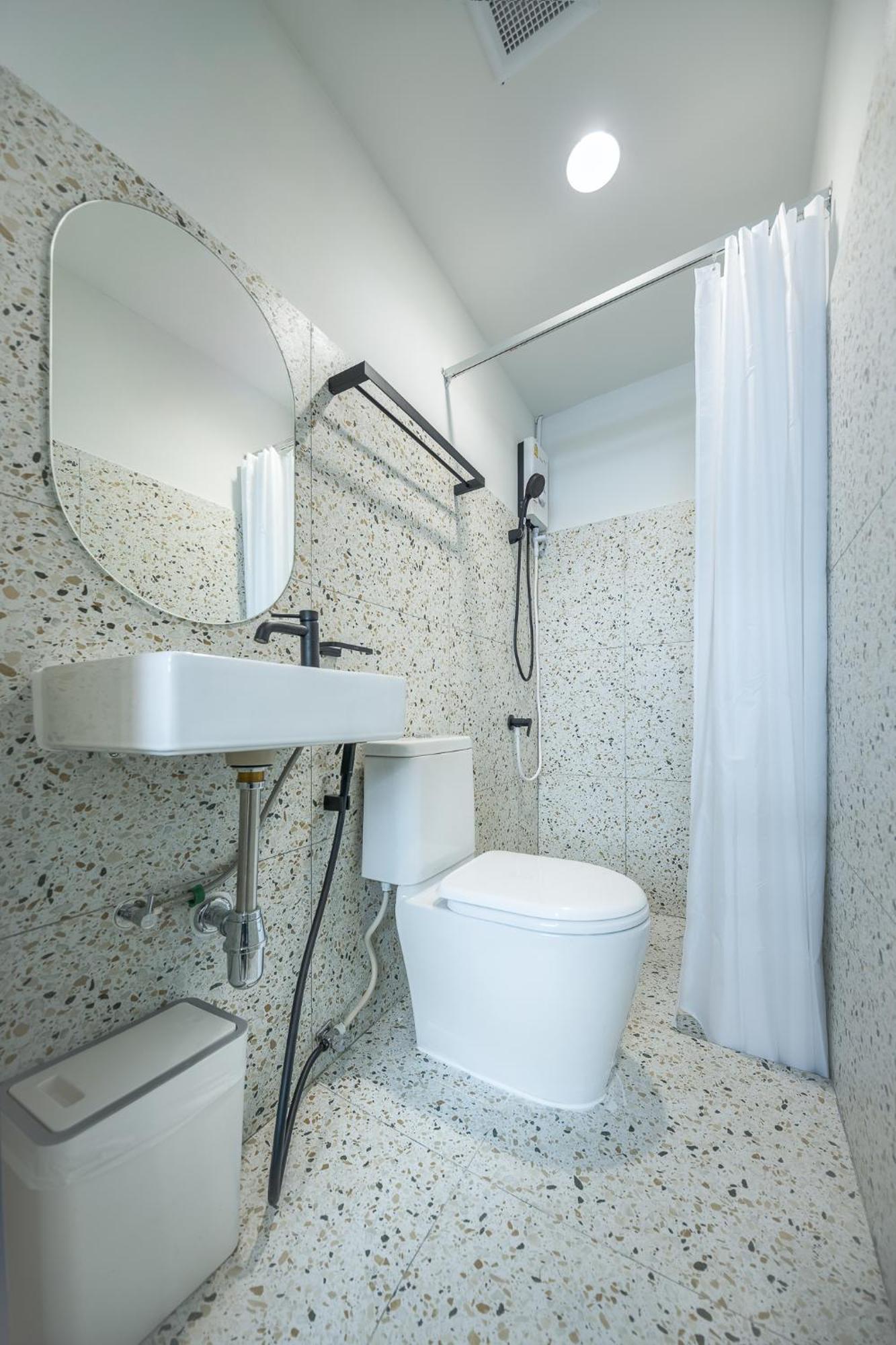 Platinum Premium Deluxe Apartments Банкок Екстериор снимка